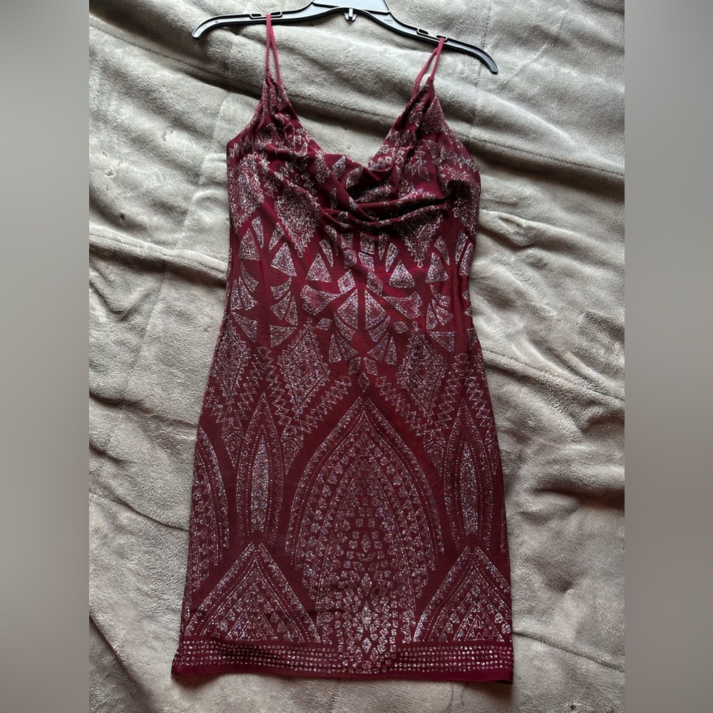 Jump apparel maroon sequin homecoming dress